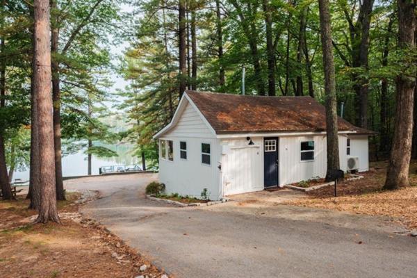 Arbutus Lake 3 Bedroom Cottage Traverse City Exteriör bild
